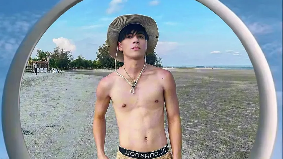 Kenny's Intimate Cam Show