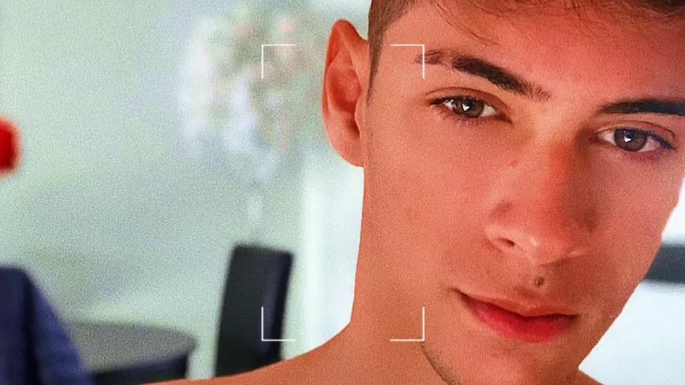 Kenny's Intimate Solo Show