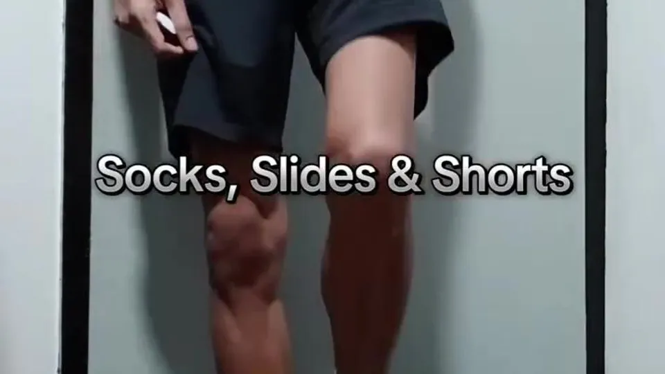 Sneaker Lovers: A Gay Foot Fetish Webcam Solo