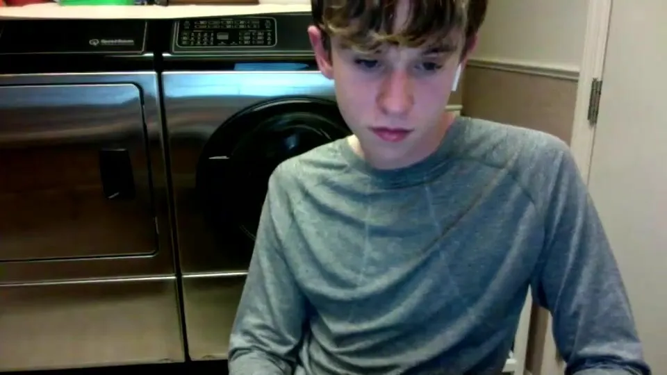 18yo Evan xxx  jerks off on cam boy pt21