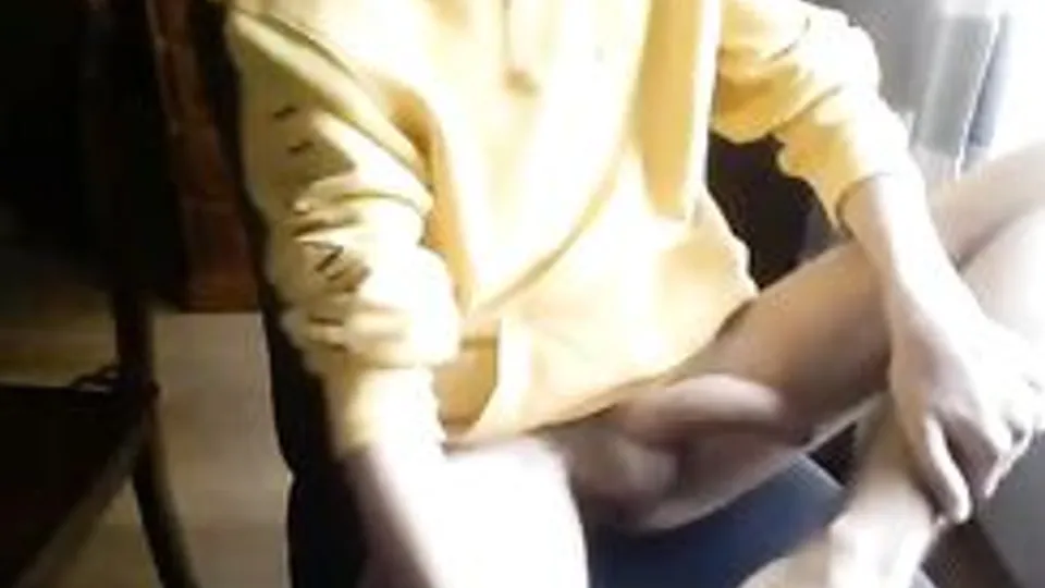 18yo student jerks off with chair (long)