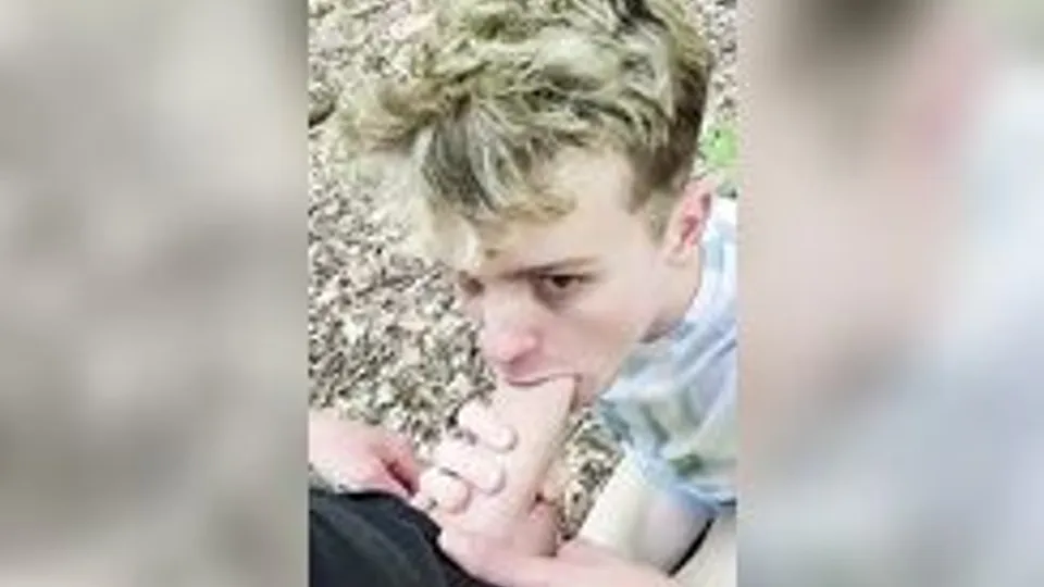 18yo Sucks BFs Cock Outdoors Boys Porn