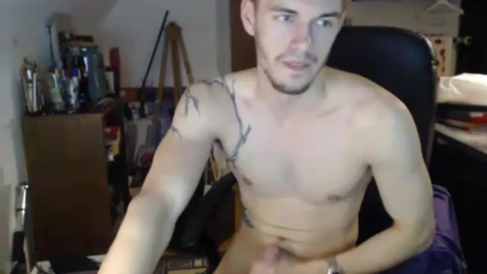 Solo-Masturbation mit einem Harten