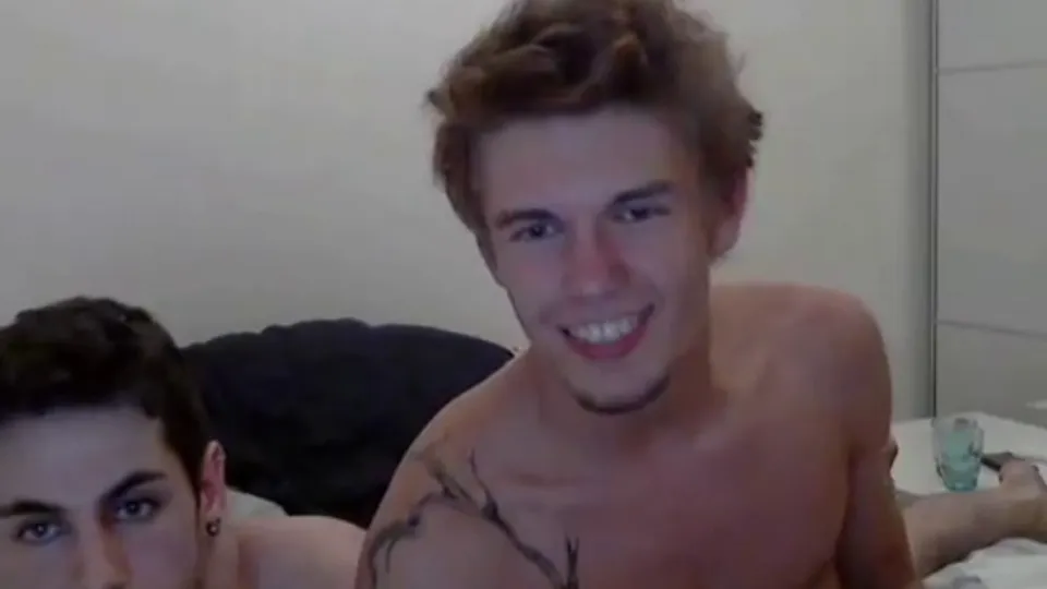 19hung unk9 fucks hs friend  — PornOne in italiano