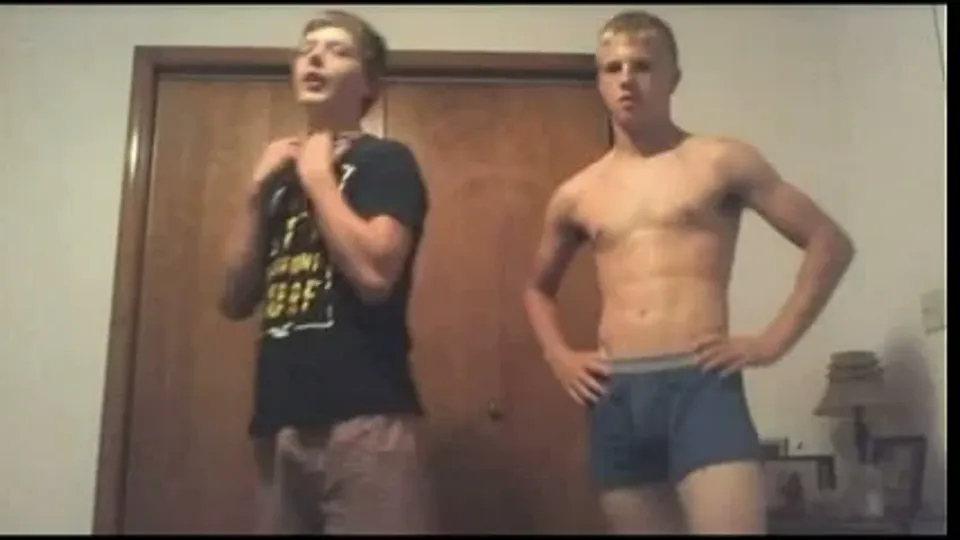 2 Cute Str8 Boys Are Jerking Together Their Big Cocks On Cam