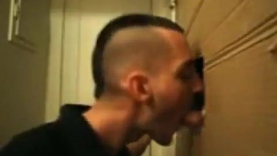 20 yo at gloryhole - ThisVid.com
