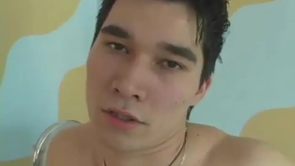 Alistair's Solo Masturbation