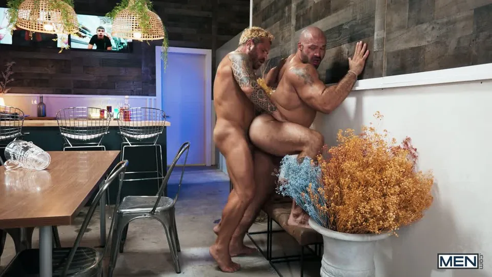 2024-01-10 [Men.com] Keeping Up With The Boneses - Riley Mitchel Nick Cranston.mp4