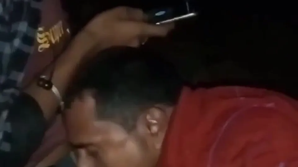 218 Chomolokko asian video