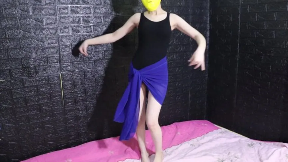Lia's First Dance for Her Lover