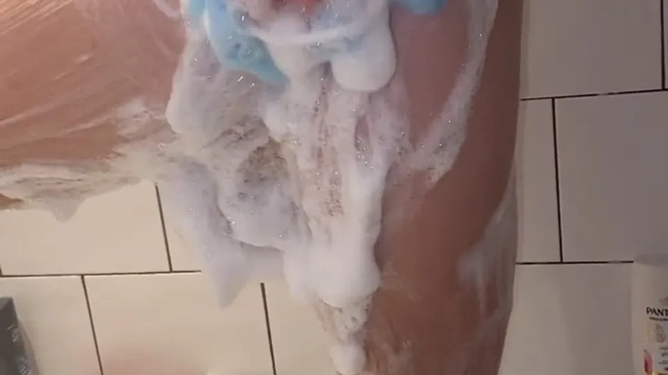 Two Hung Hunks in Fast Action