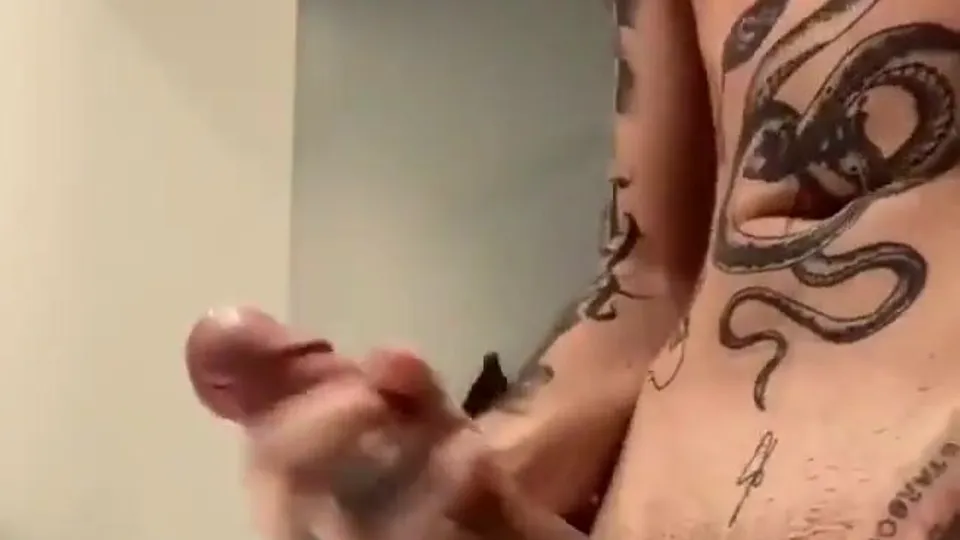 A guy jerks off and cums in his motuh - ThisVid.com