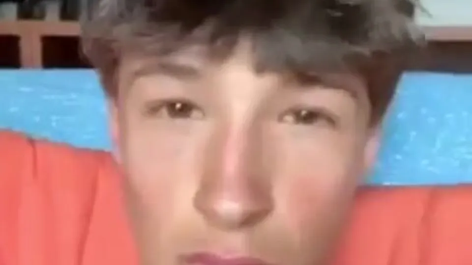 A horny white hunk strokes his cock