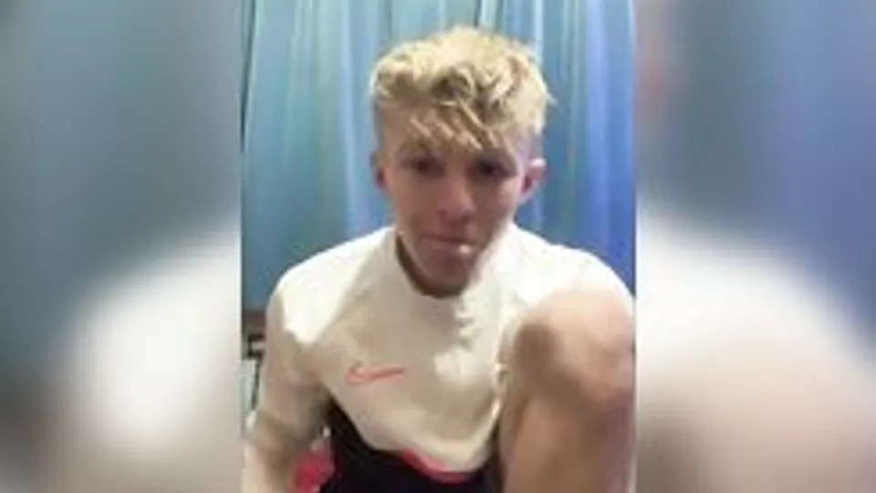 Blond Teen Masturbates on Webcam