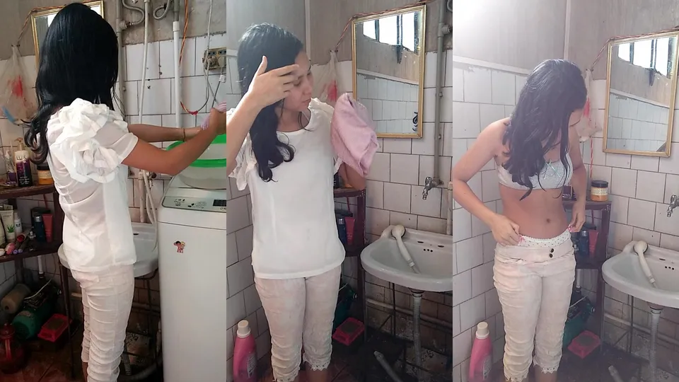 A mainland student girl takes a shower, and she wants to film her pussy 
