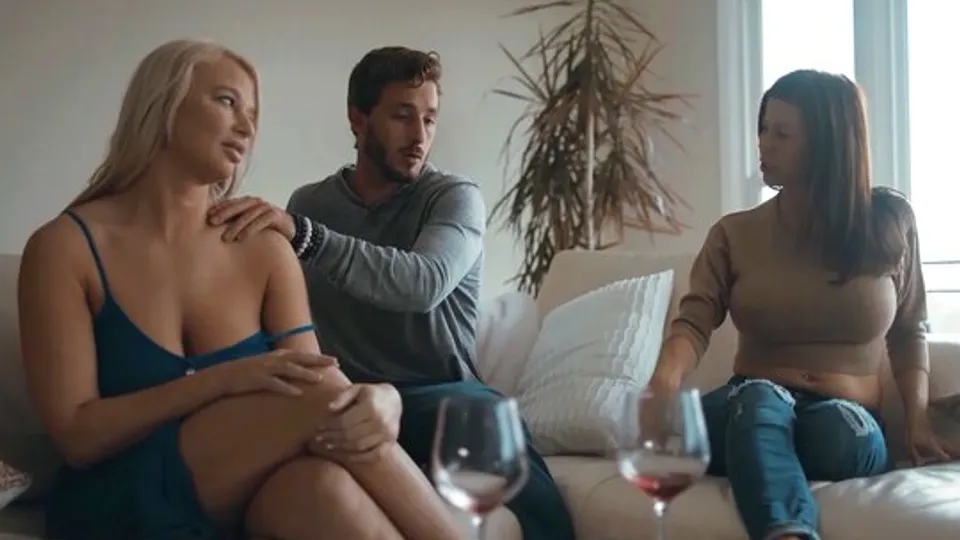 A mother with big milkings had an orgasm with her stepson 