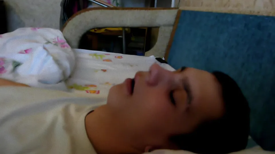 A Prince Cums For A Sleeping Beauty - ThisVid.com