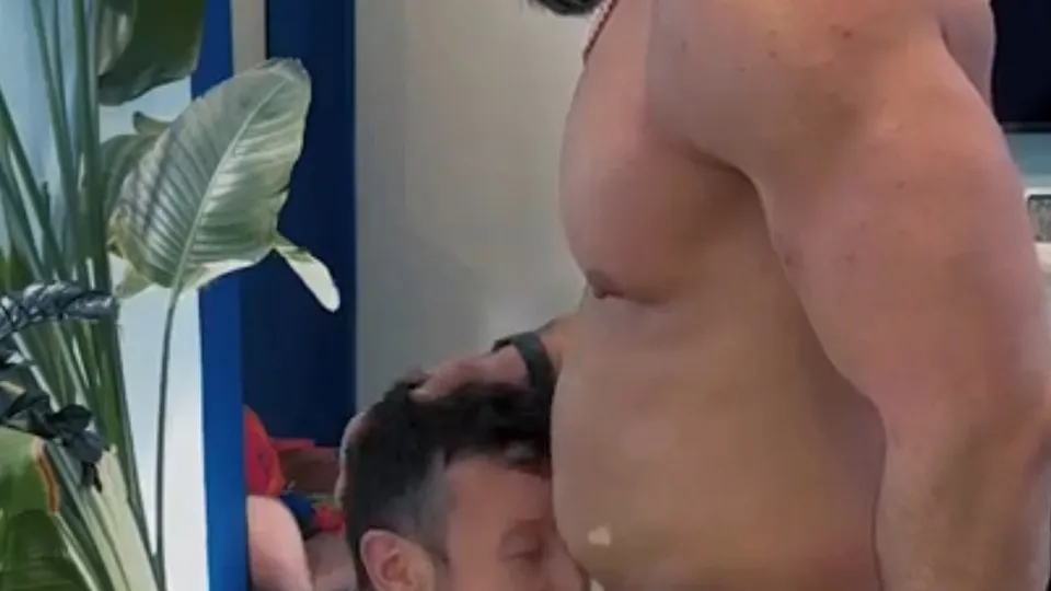 A Serving Of Beef - ThisVid.com
