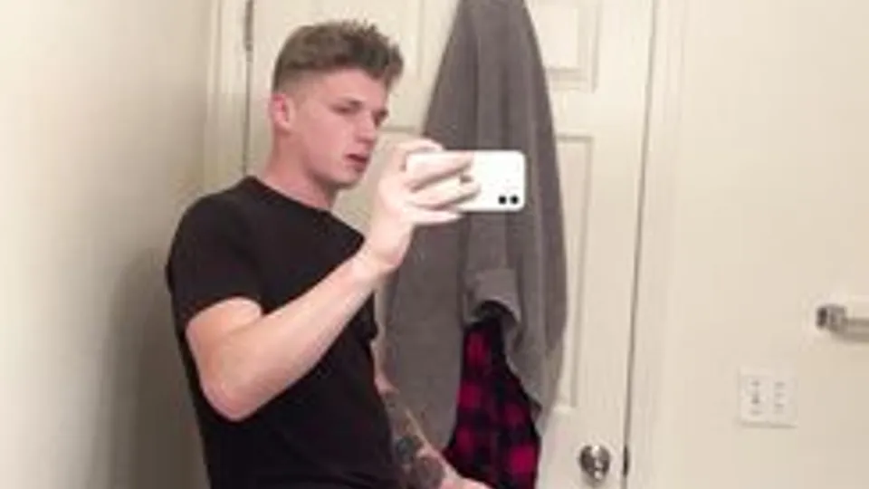 Midnight Masturbation Caught
