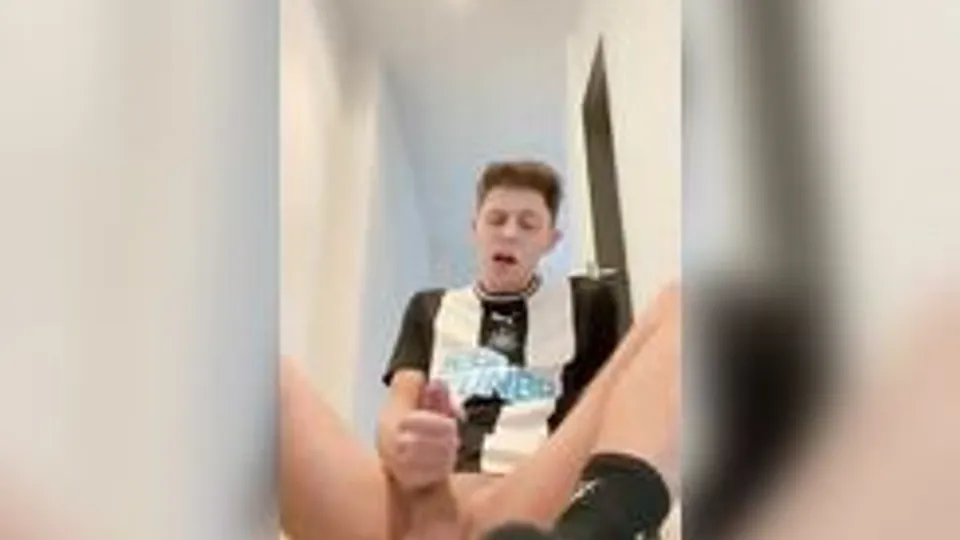 [ABX][A][062] Amateur wanking and hot cumshot