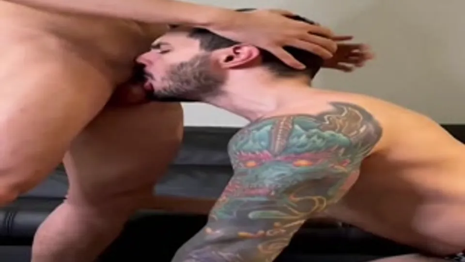 AdamSanerof Very Sexy Muscular Hairy Body Dude Horny Solo Videos Kinky Jerk Off Stuff (4)