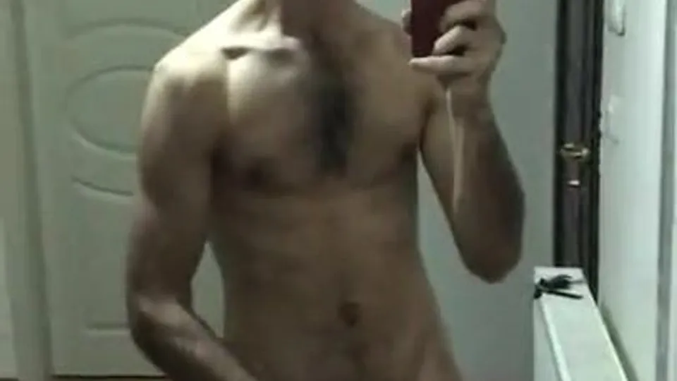 ADONIS MAN JERKS OFF AND CUMS ON MIRROR - TURKISH BORA ZEISS