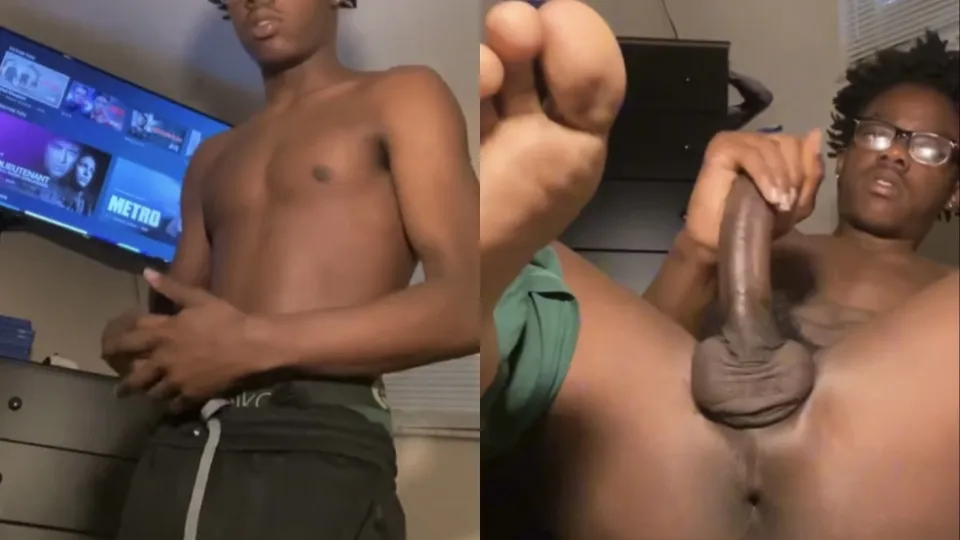 *ADORABLE* teen wants to get fucked - ThisVid.com
