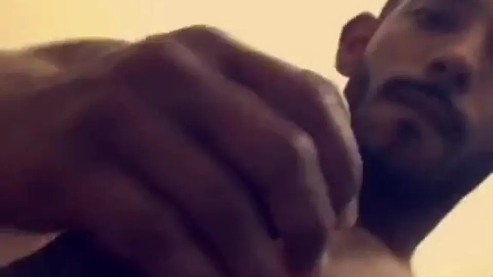 African American sexy jock with massive dick is baited - ThisVid.com 日本語で