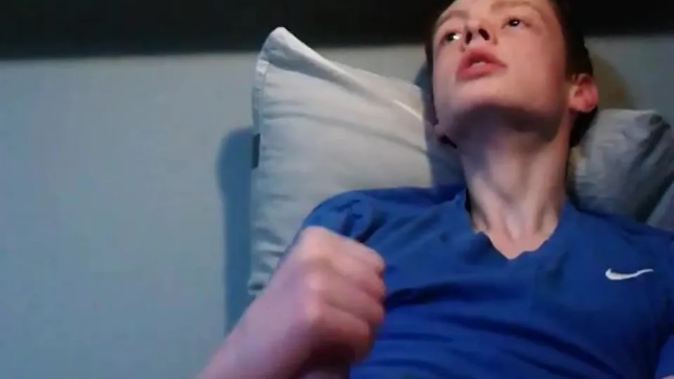 After gym cum workout Dutch twink boy