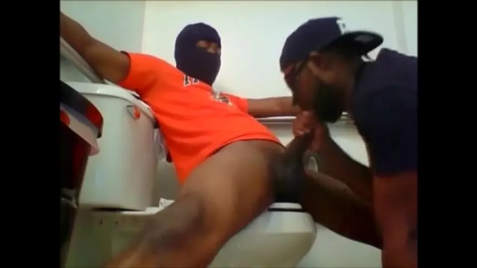 Post-Defecation Blowjob in Bathroom