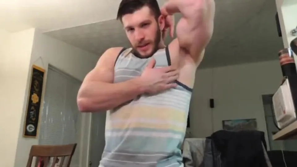 AG - Armpit Sniffing 2 - ThisVid.com