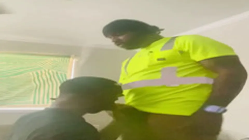Aggressive hood dude & a black bottom fag - ThisVid.com