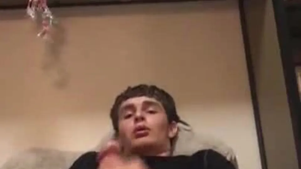 AHV - Bushy college teen makes a mess