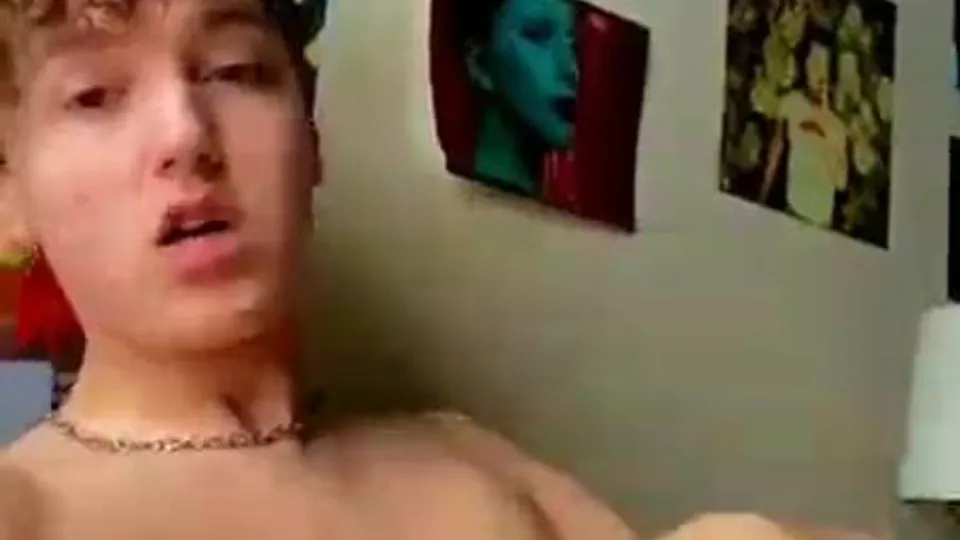 AHV - Hot teen wanking in bed