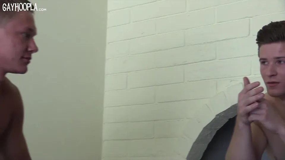 Aiden Miller Fucks Jason Keys