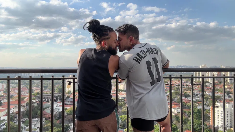 Alejo Ospina and Andy  Rodrigues.mp4
