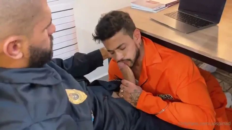 Alejo Ospina Jailed - Onlyfans