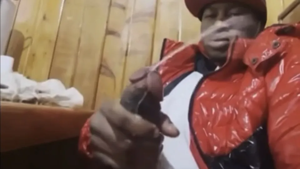 *ALPHA* bull cums in restaurant! - ThisVid.com