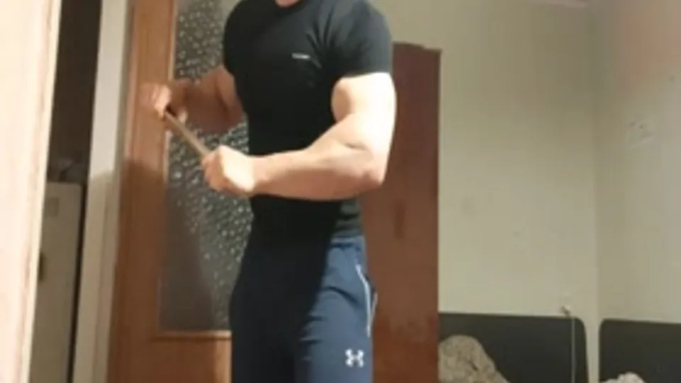 Muscle Worship: Ginger Alpha