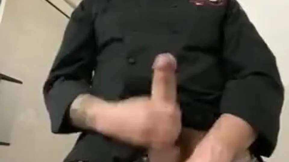 Alpha daddy cooks - ThisVid.com