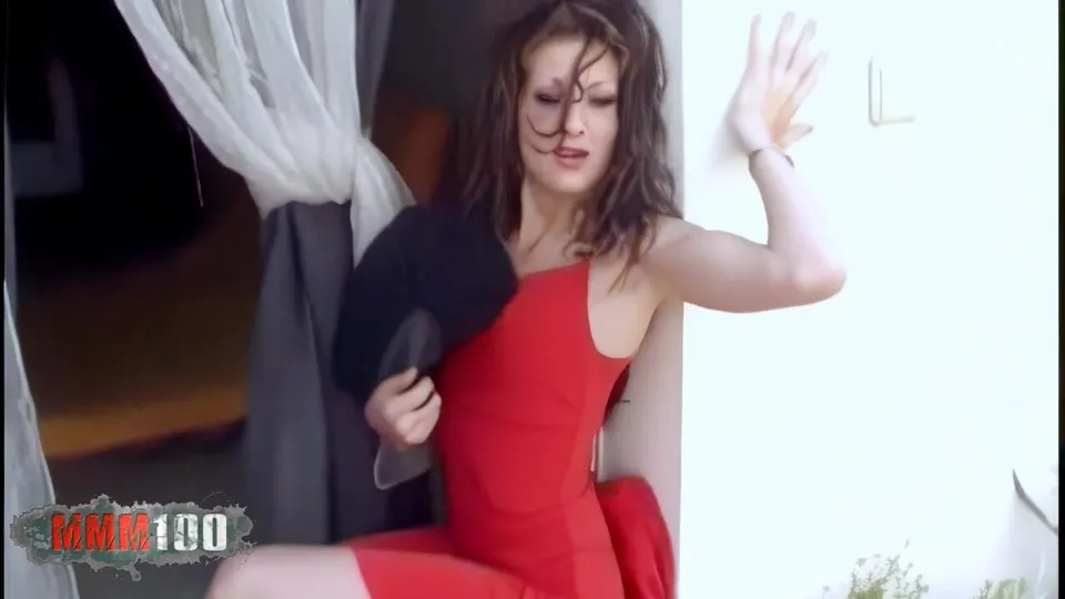 Alys Rebel's Seductive Striptease