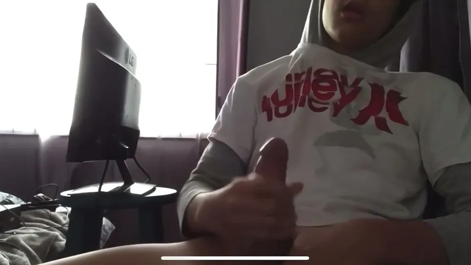 AM Nice Latino Self Suck