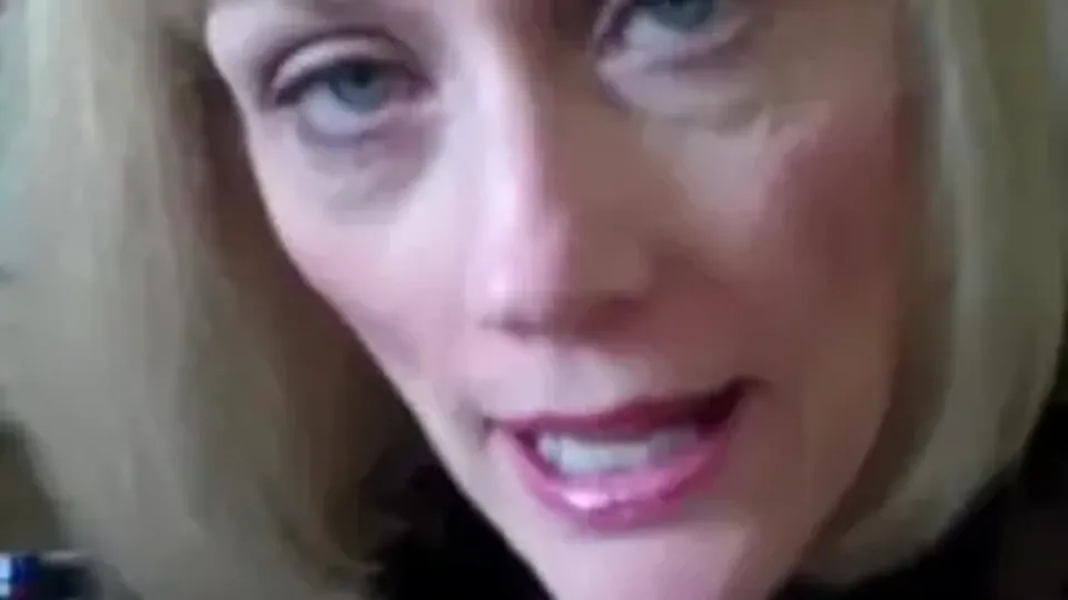 Amateur Wifey Loves The Cumshot on PornDoe.com
