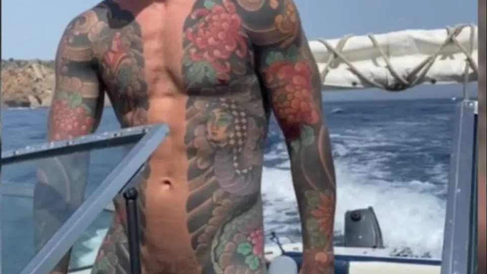 Amazing boy with amazing body 88 - ThisVid.com