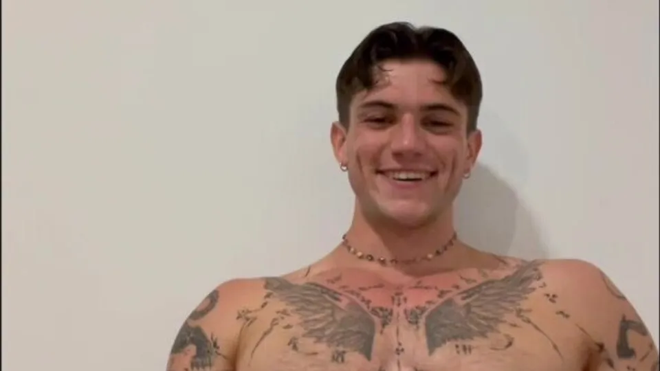 Amazing straight german boy cumming 14 - ThisVid.com 日本語で