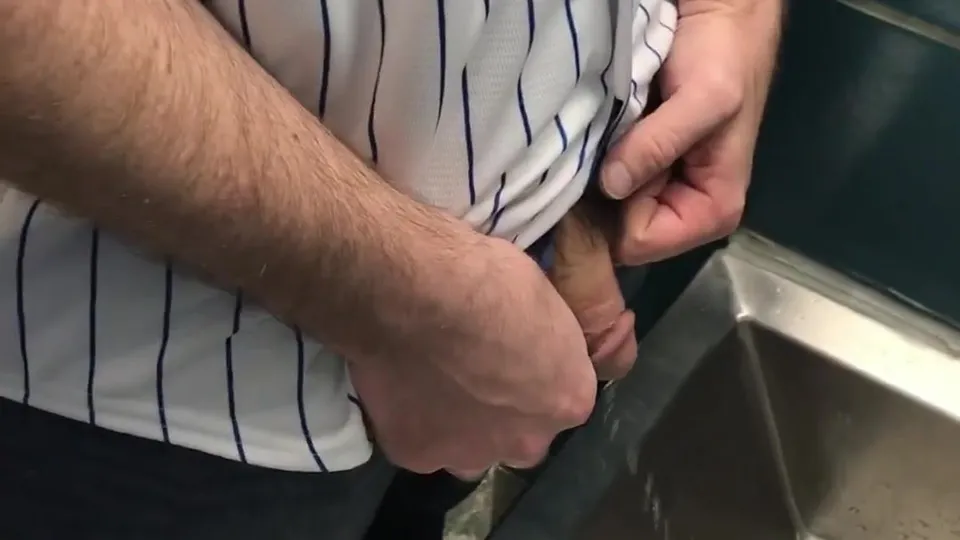 American piss 3 - ThisVid.com