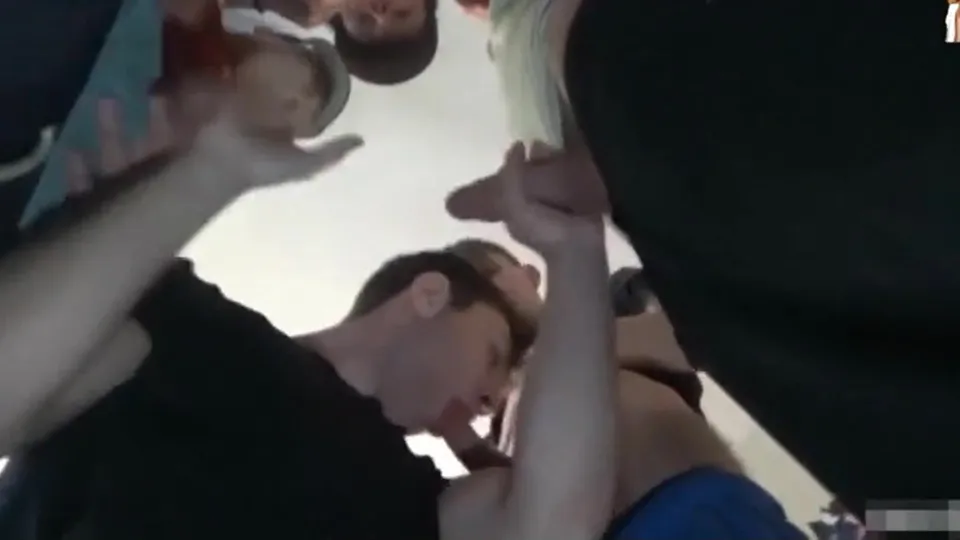AMERICAN STRAIGHT FRAT GUYS FUCKING A TWINK - PRIVAT RECORD - CUMSHOTS