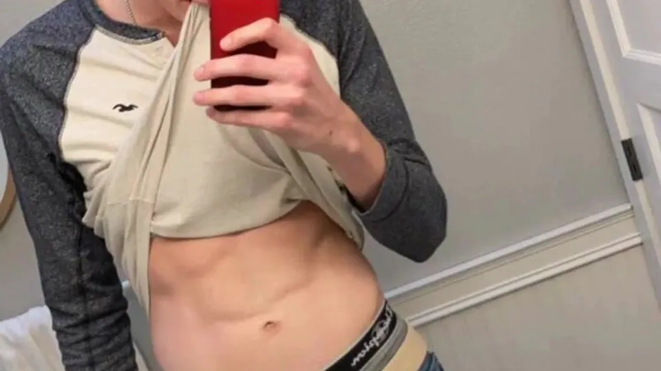 American university athlete baited - ThisVid.com