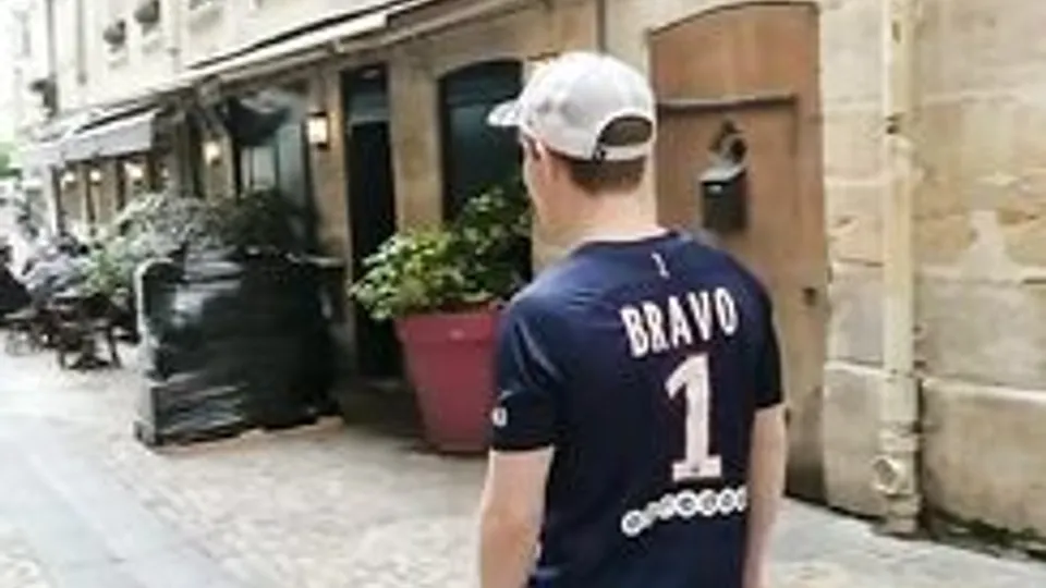 Andrea X & Florian: Twink House Masturbation