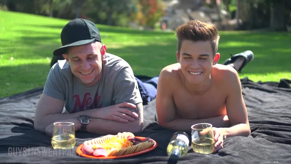 Andy's Double Cumshot with Jay Rising